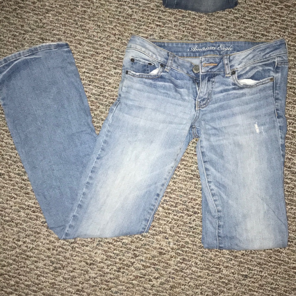American eagle light blue jeans